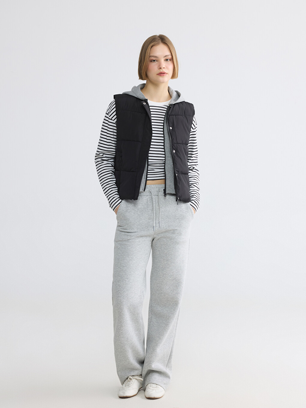 Hooded Women's Puffer Gilet-1