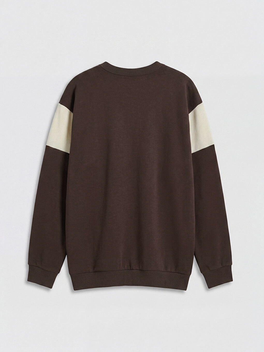 Djalë Ngjyre Kafe Sweatshirt-1
