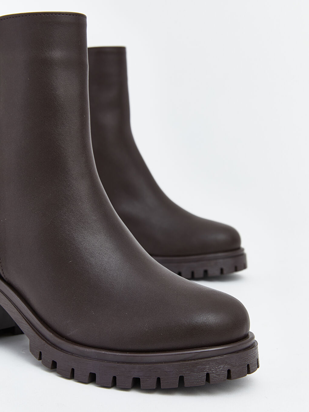 Kahverengi Deri Görünümlü Kadın Topuklu Bot -2