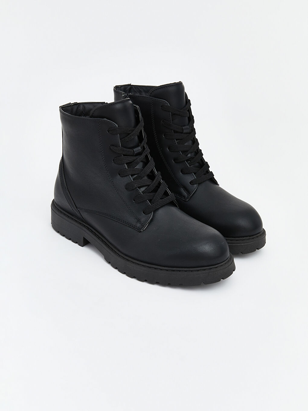 Siyah Erkek Bağcıklı Bot