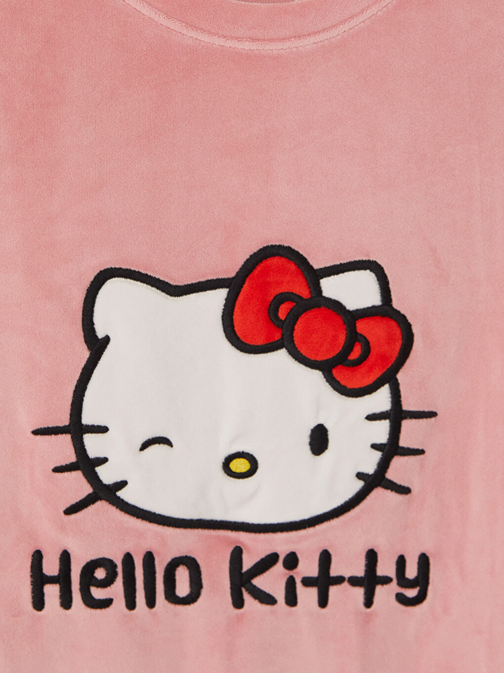 Pembe Hello Kitty Kadın Kadife Pijama Takım-9