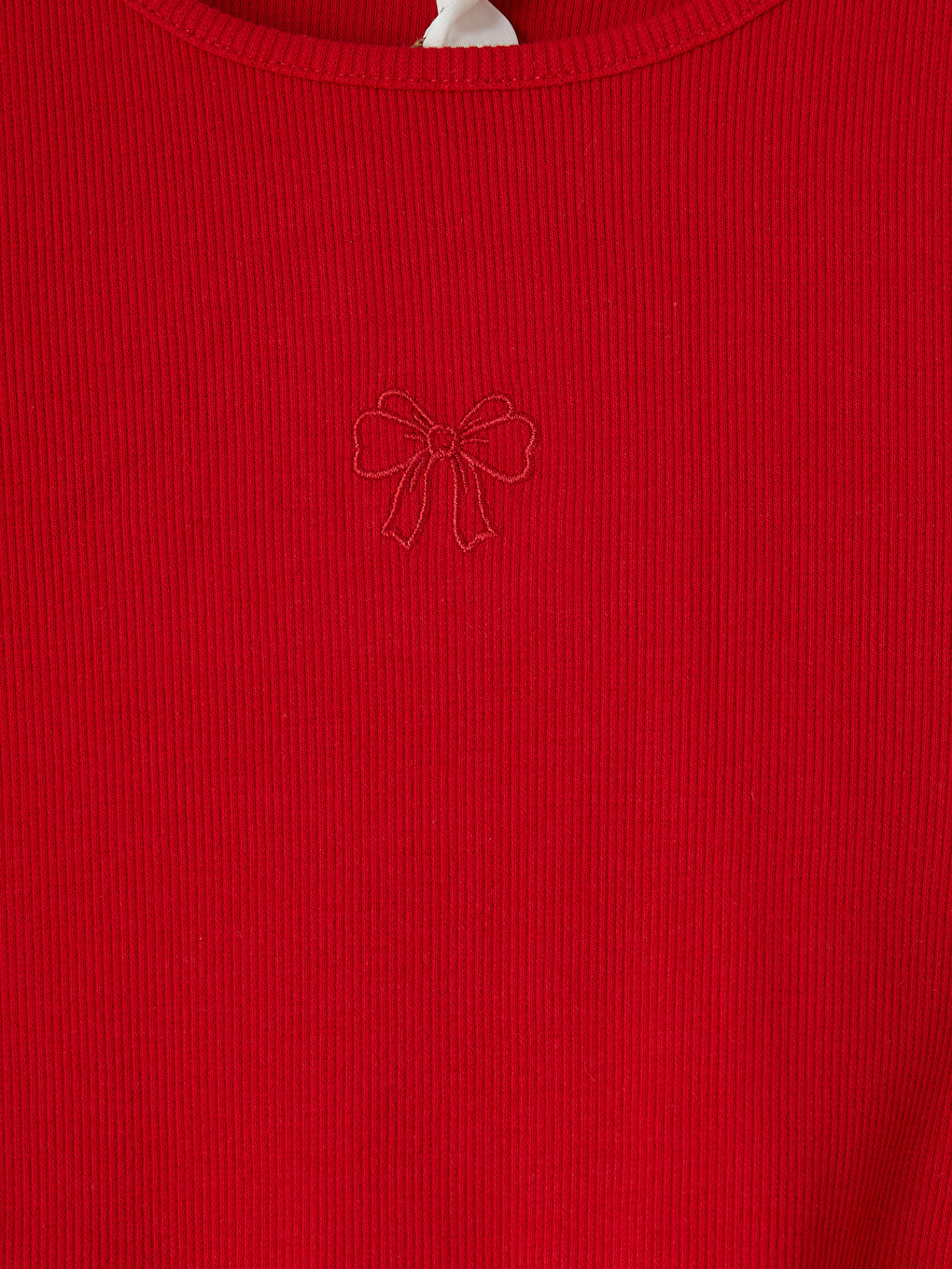 Djevojčica Crvena Majica-1