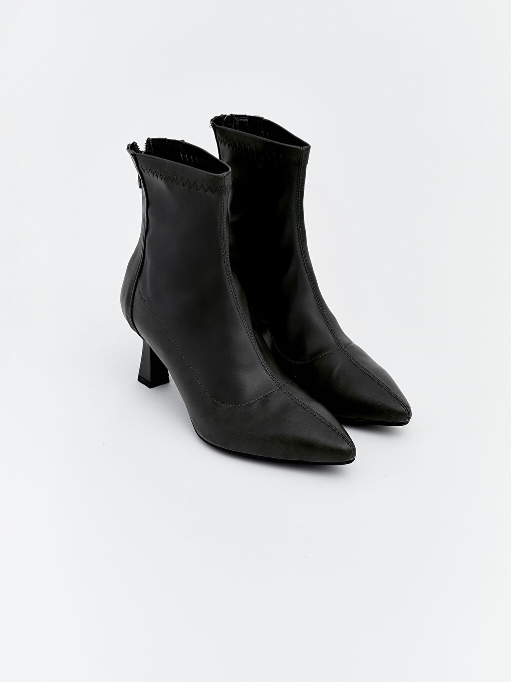 Woman BLACK Boots