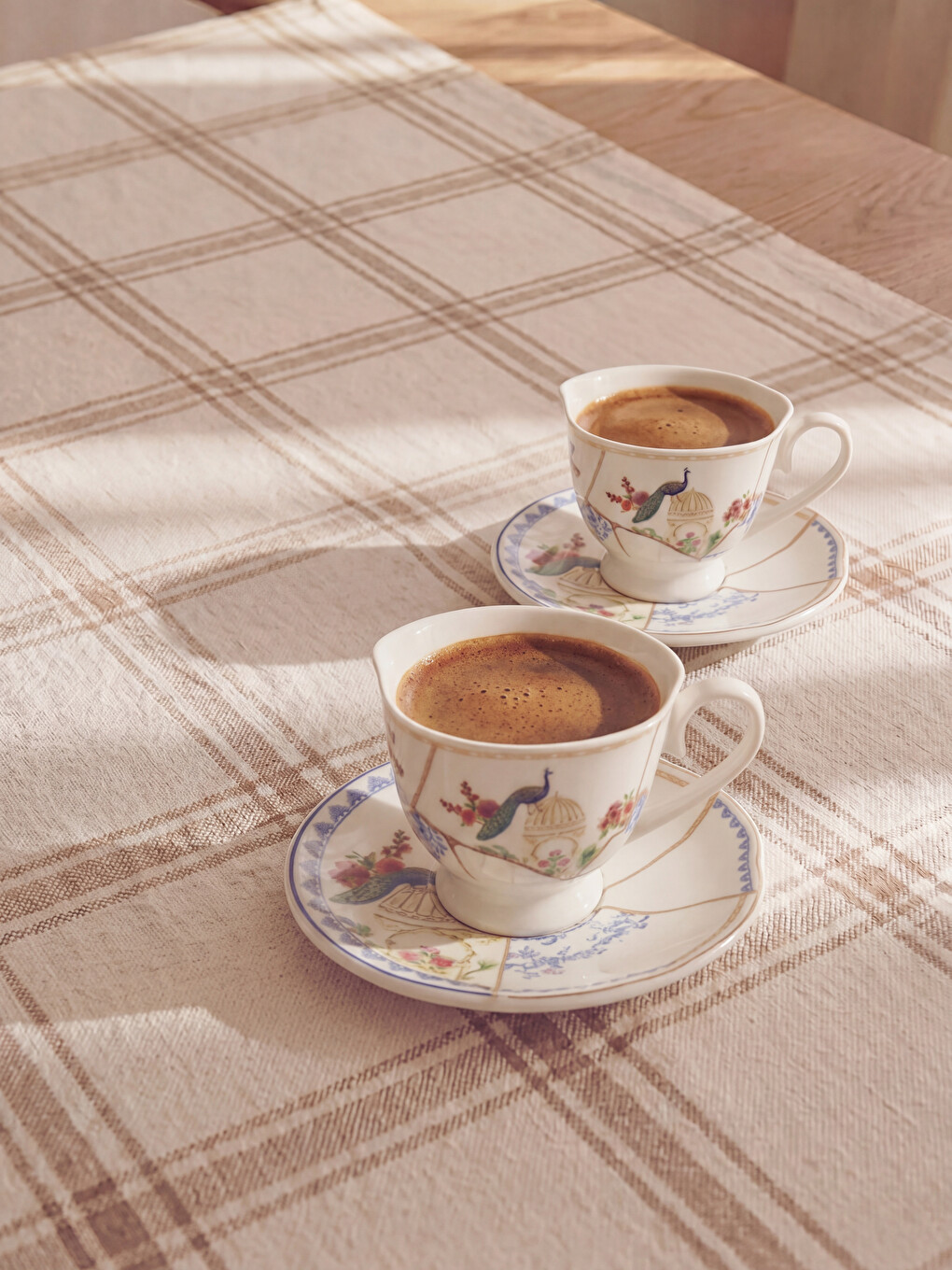 Ekru Desenli Kahve Fincanı Takımı