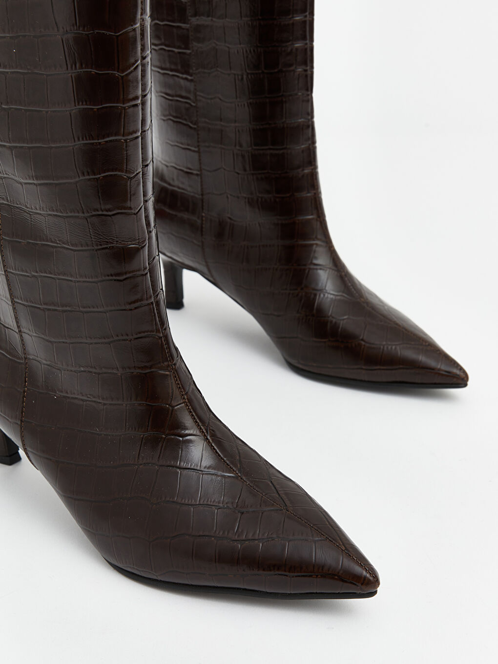 Kahverengi Kroko Desenli Kadın Çizme-2