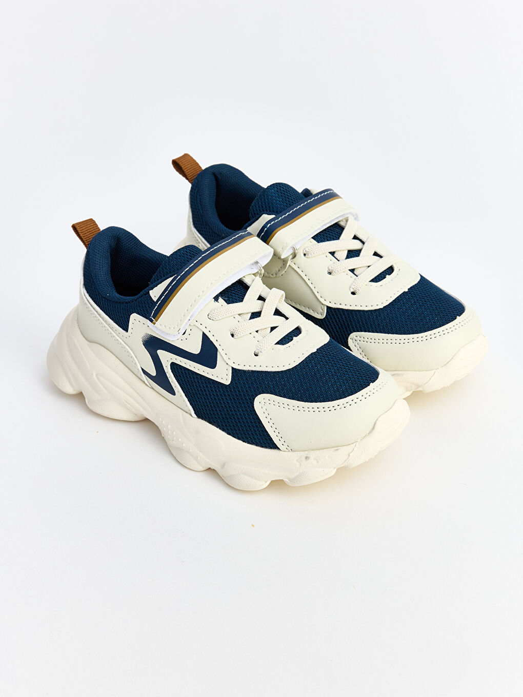 Thick-Soled Boys' Sneakers