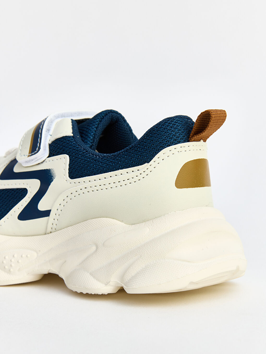 Thick-Soled Boys' Sneakers-4