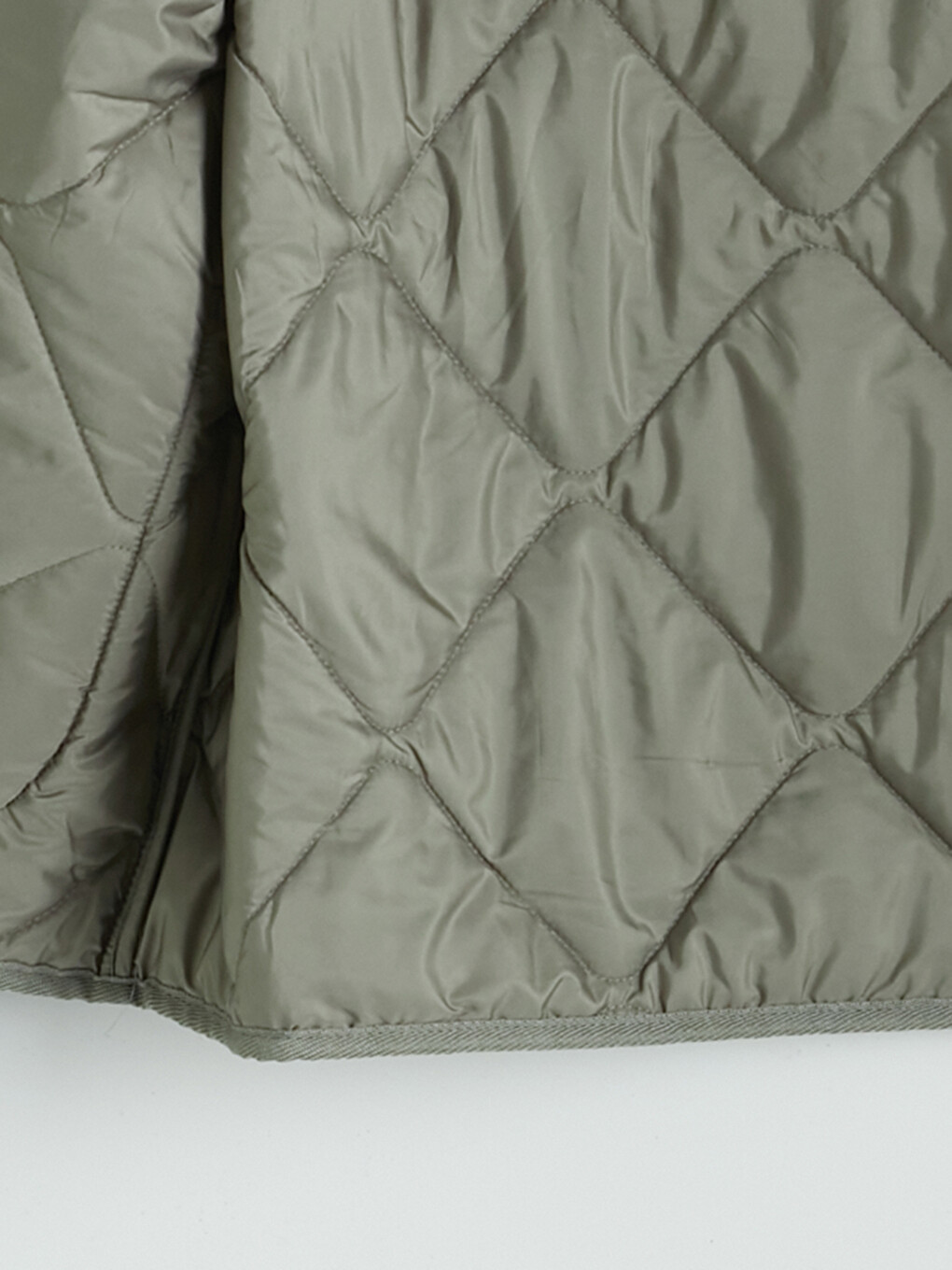 Haki Baklava Desenli Oversize Kadın Şişme Mont-7