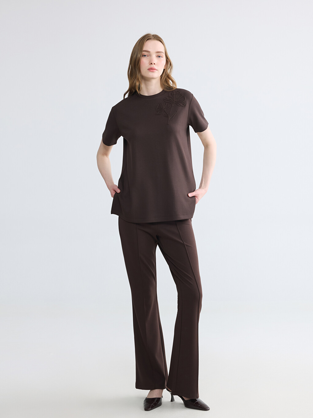 Woman Brown Trousers