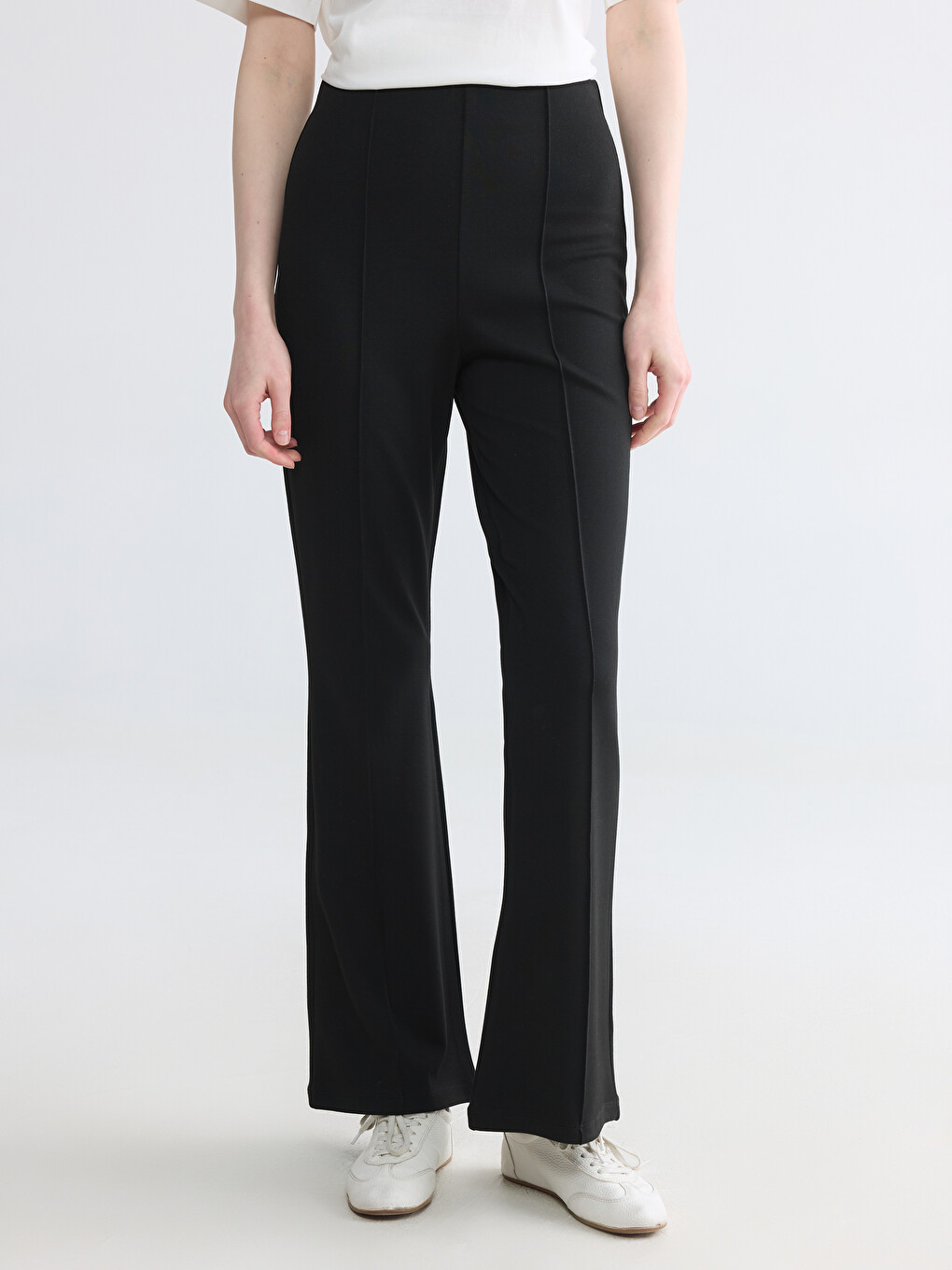Woman Black Trousers-1