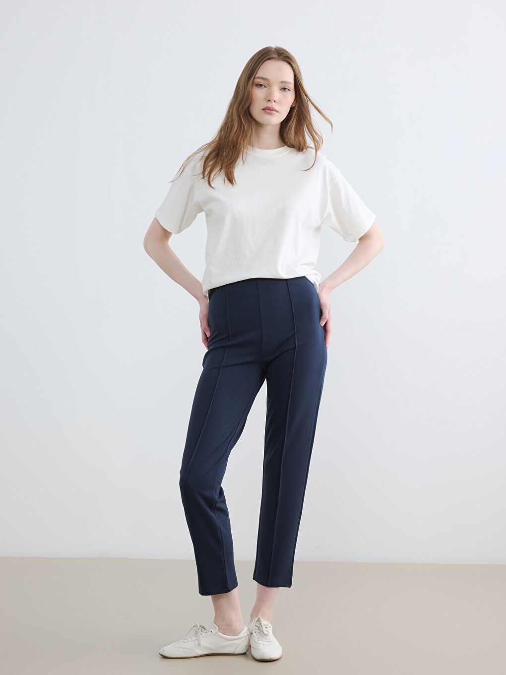 Femër Blu Pantallona