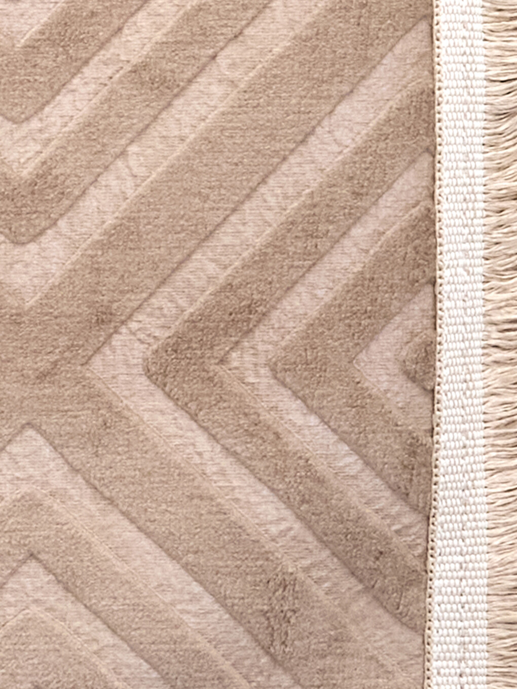 Geometric Patterned Tasseled Rectangular Carpet 80x150 Cm-1