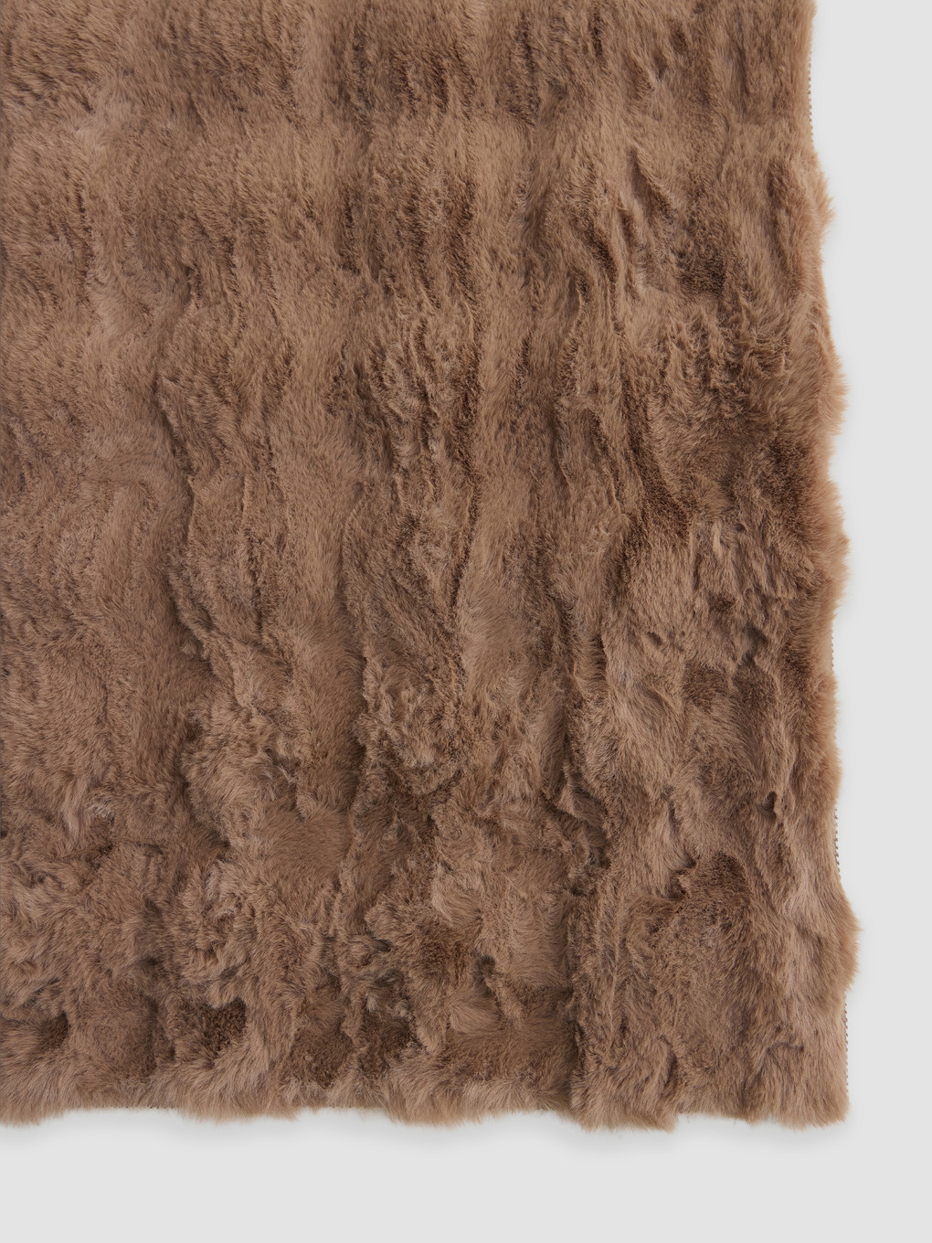 Rectangular Shaped Wavy Textured Plush Carpet-3