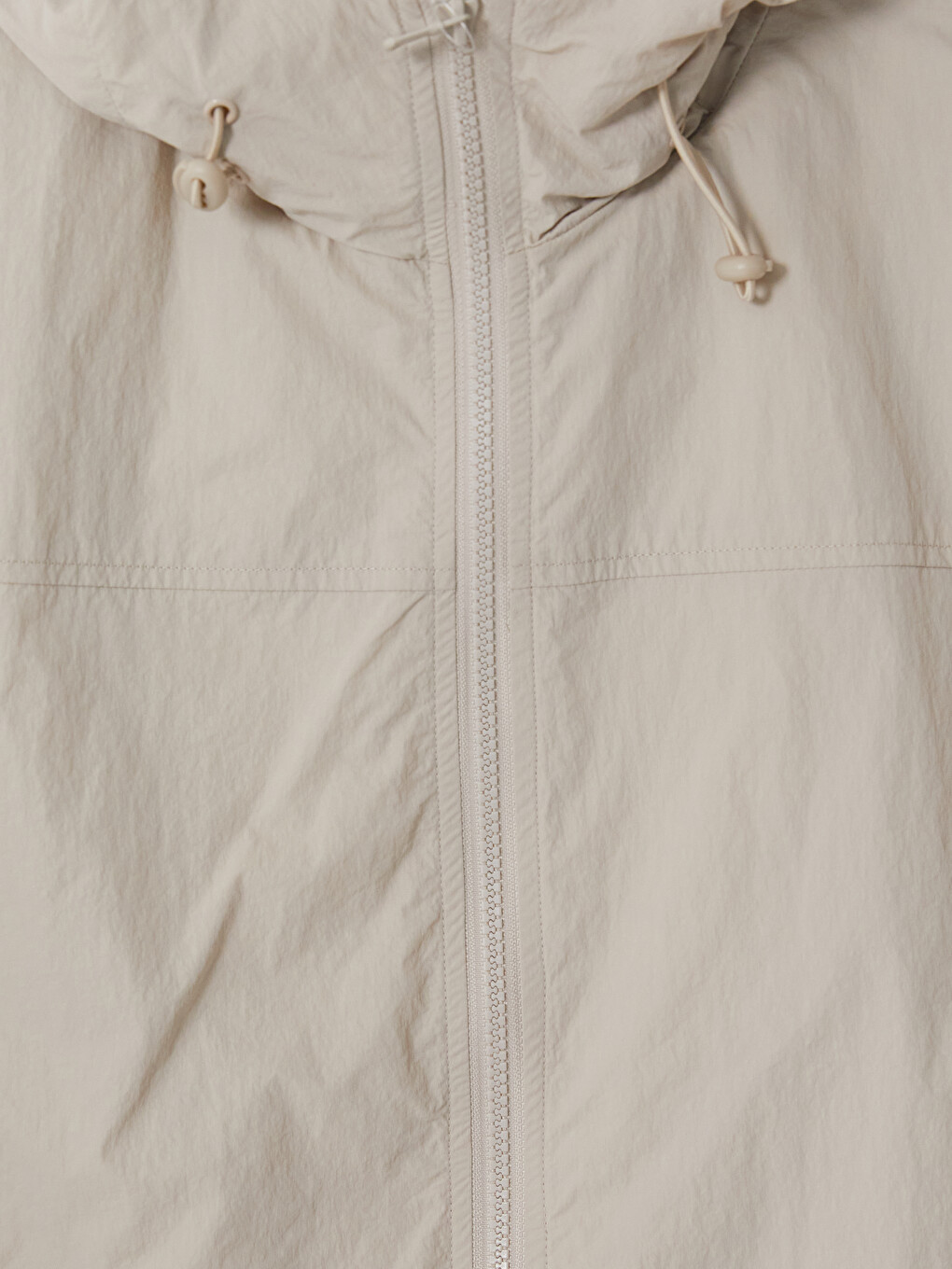 Bej Kapüşonlu Oversize Kadın Yağmurluk-1