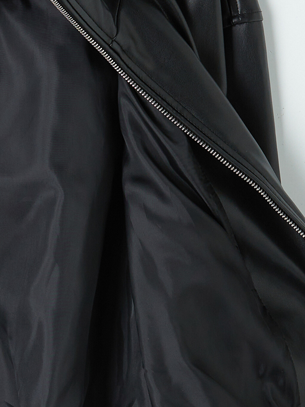 Siyah Oversize Kadın Bomber Deri Görünümlü Ceket-6