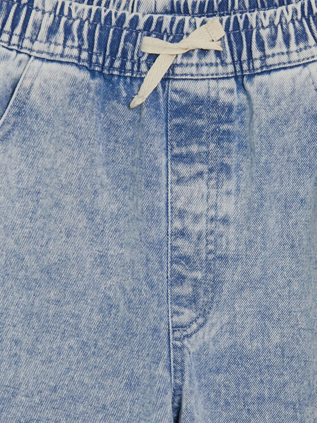 Girl Blue Jeans-2