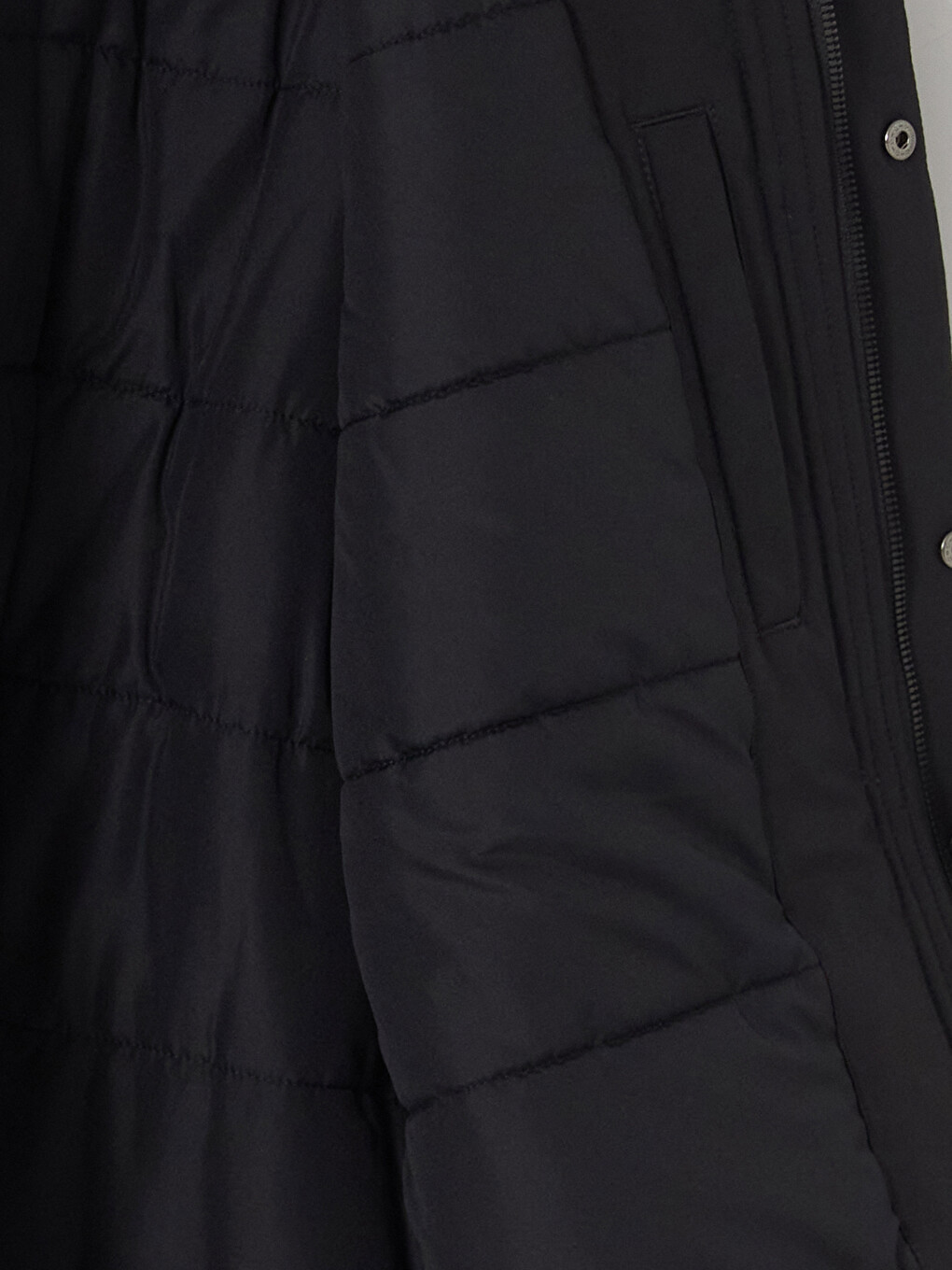 Siyah Regular Fit Dik Yaka Şişme Mont-3