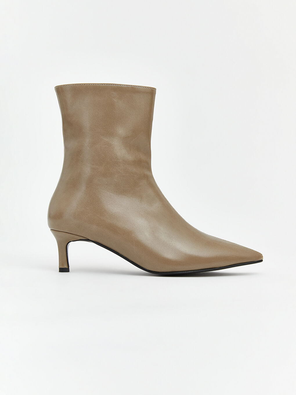 Bej Deri Görünümlü Kadın Topuklu Ayakkabı-1