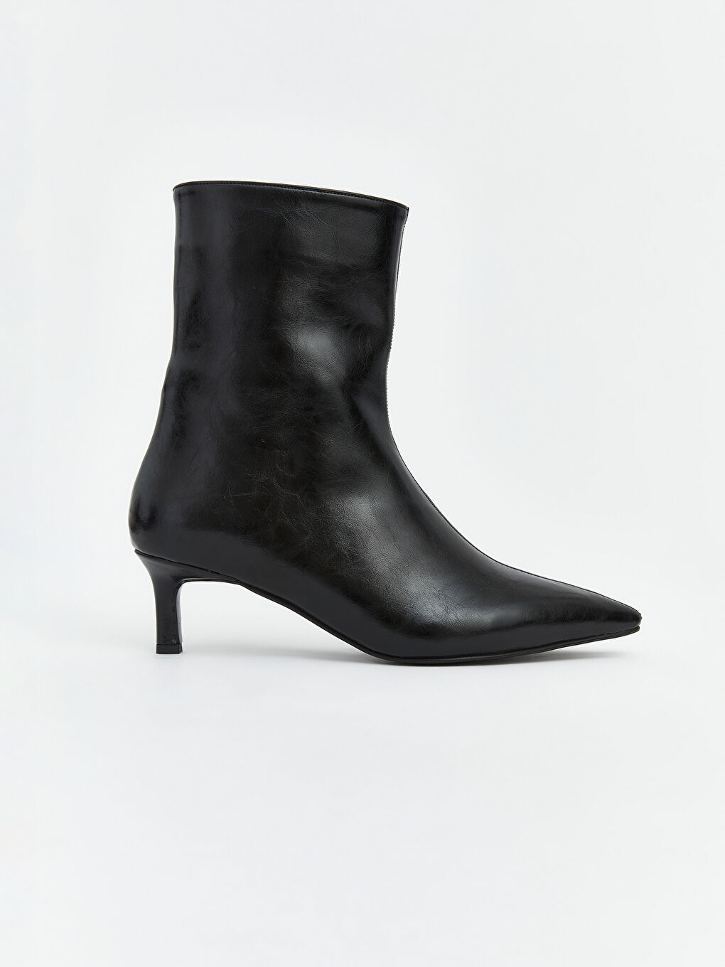 Siyah Deri Görünümlü Kadın Topuklu Ayakkabı-1