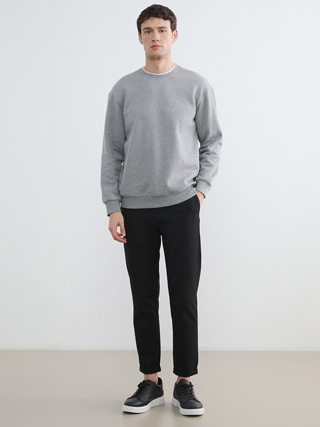 Gri Bisiklet Yaka Erkek Sweatshirt-1