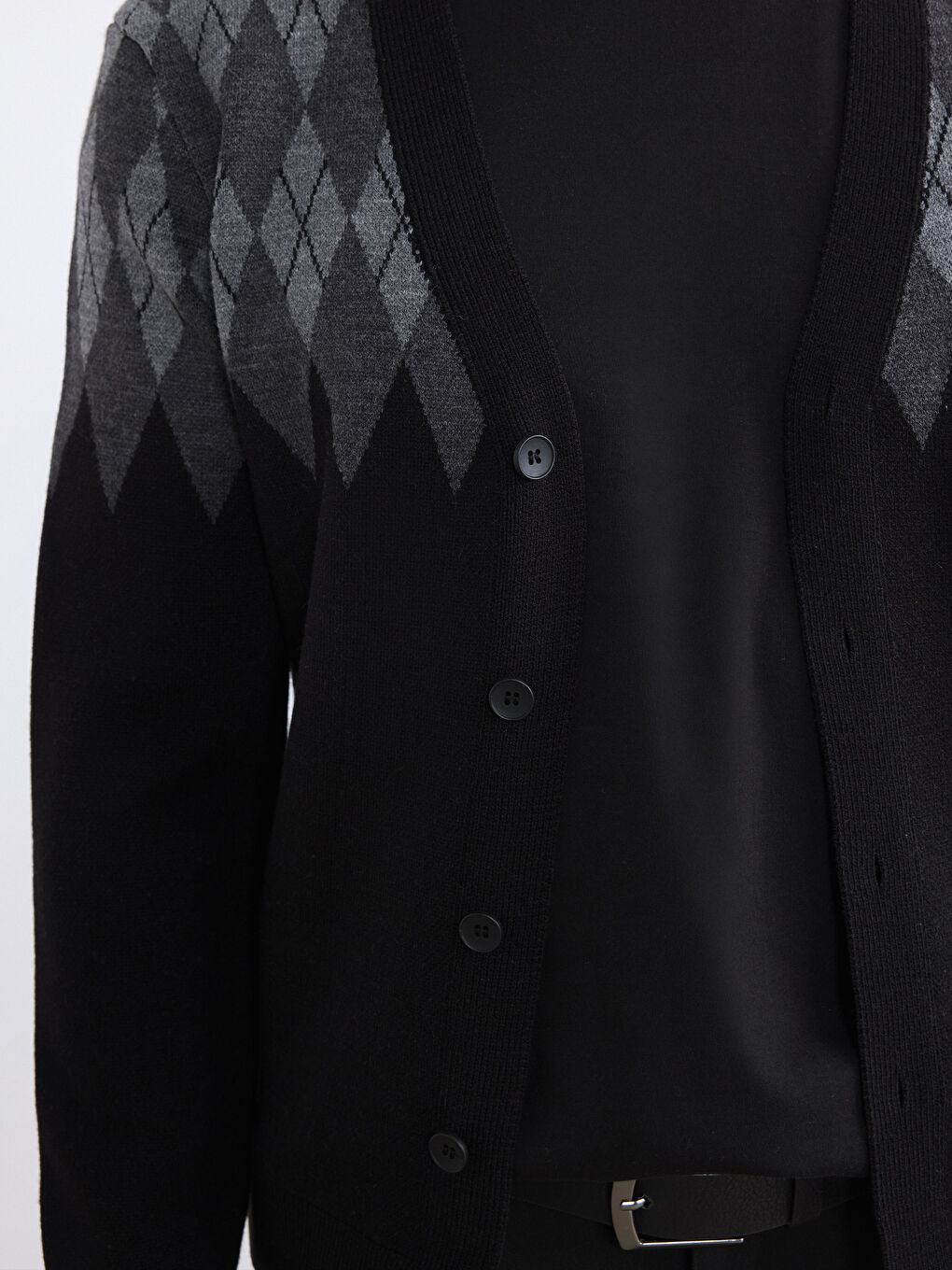 Siyah Standart Kalıp Baklava Desenli Erkek Triko Hırka-2