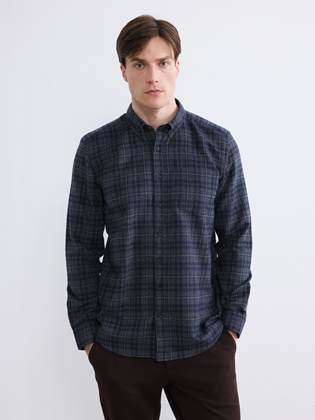 Siyah Regular Fit Yün Karışımlı Gabardin Erkek Ekose Gömlek