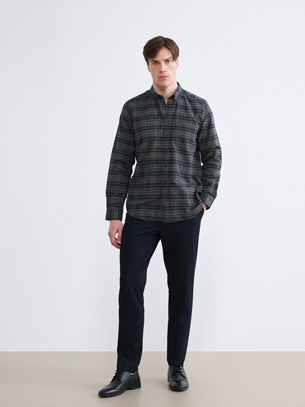 Haki Regular Fit Yün Karışımlı Gabardin Erkek Ekose Gömlek-1