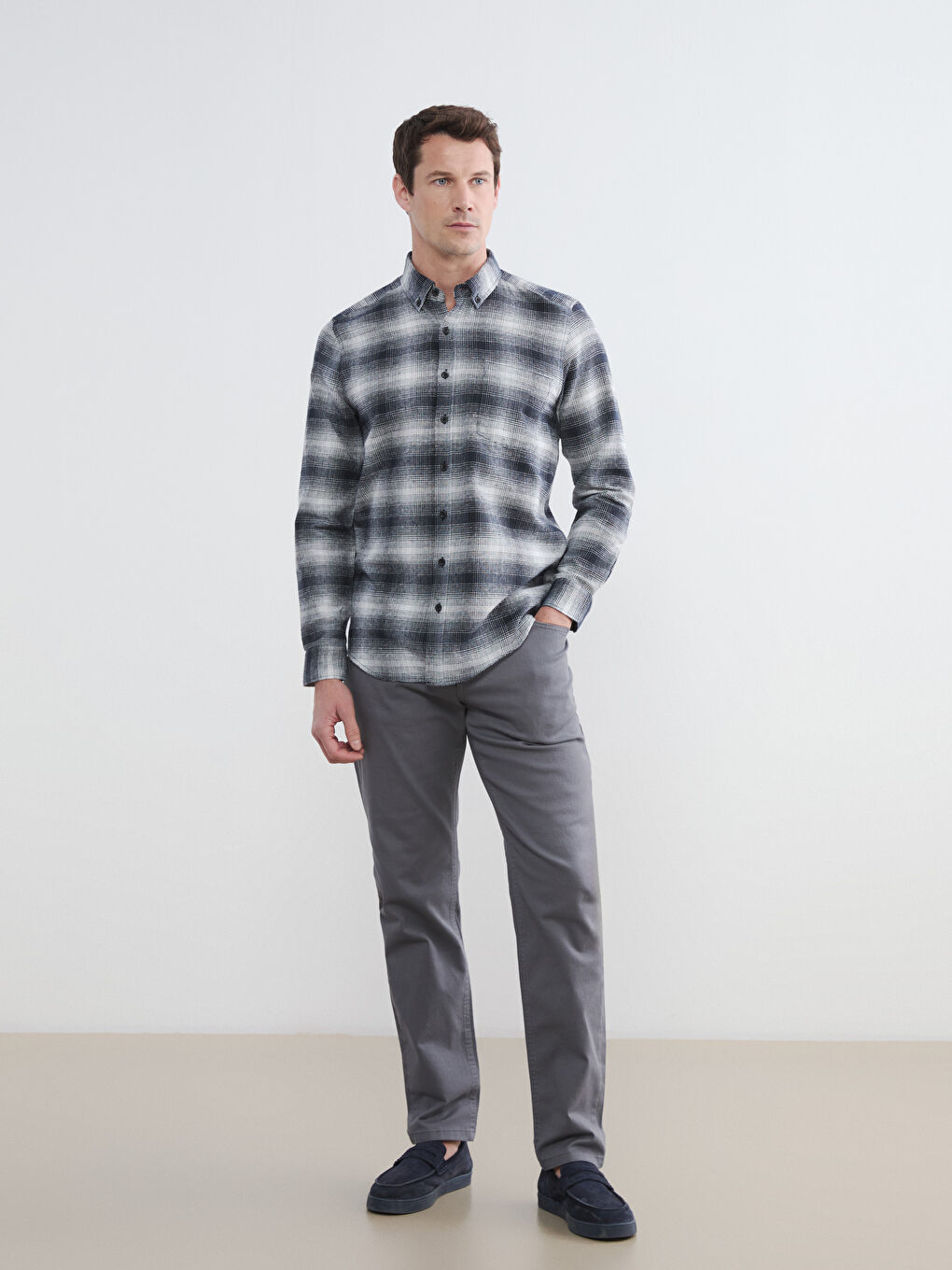 Siyah Regular Fit Yün Karışımlı Erkek Gömlek-1