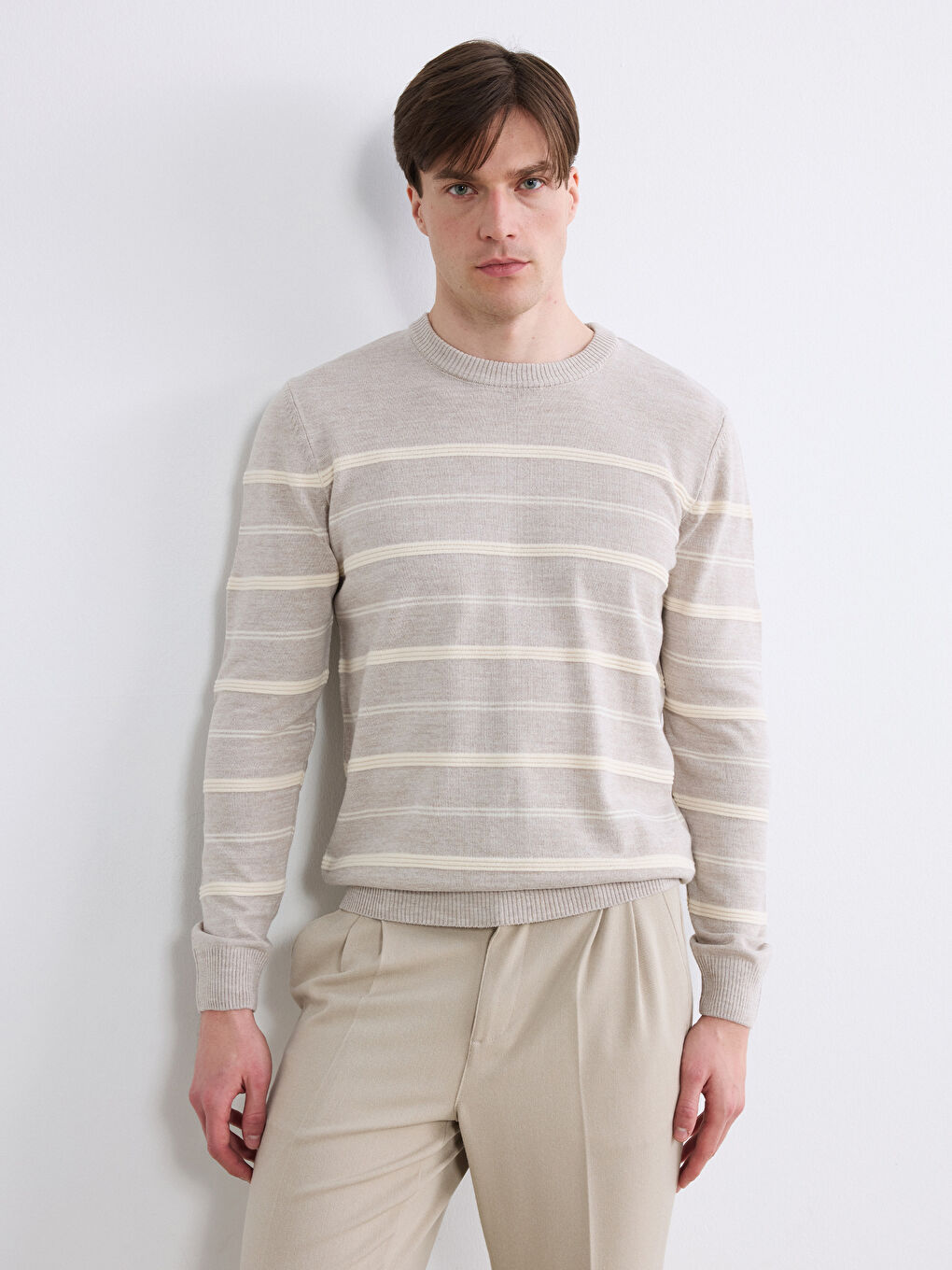 Bej Bisiklet Yaka Çizgili Erkek Triko Kazak