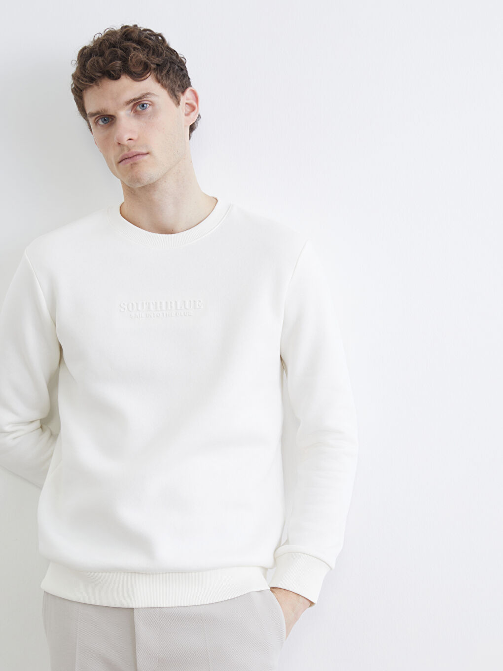 Men's Crew Neck Embroidered Sweatshirt