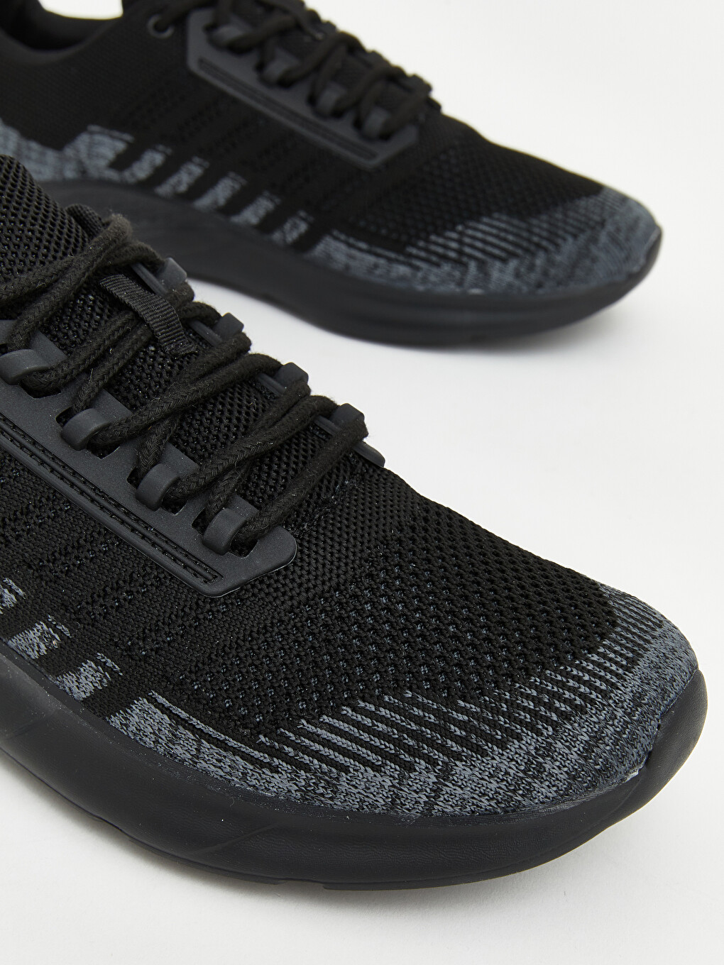 Mesh Detailed Men's Sneakers-2