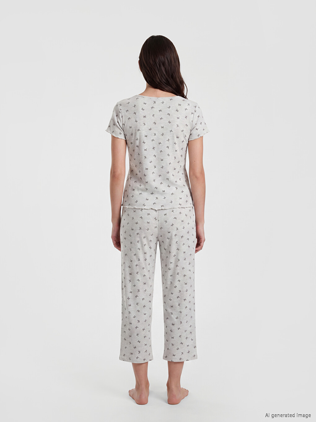 Femër Gri Set Pizhamash Capri