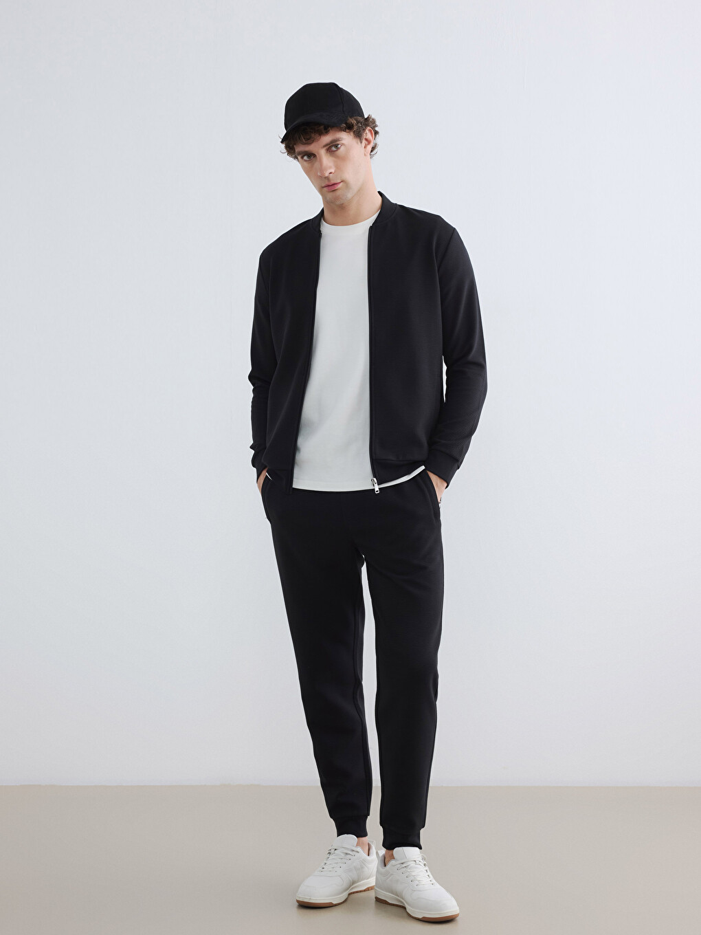 Standard Fit Men's Sweatpants