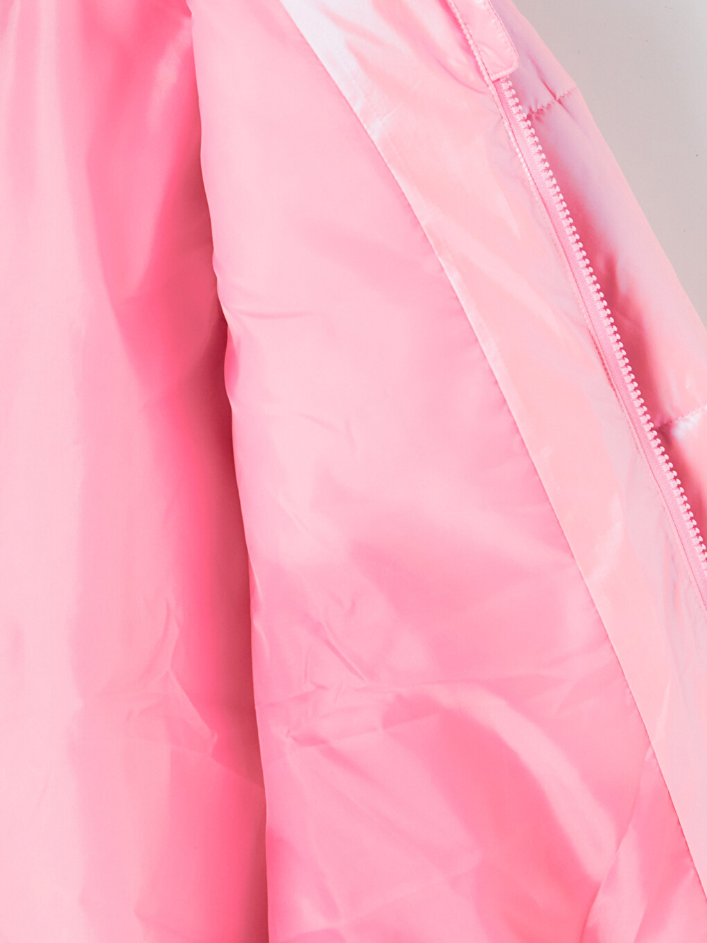 Pembe Kapüşonlu Kız Çocuk Şişme Mont-3