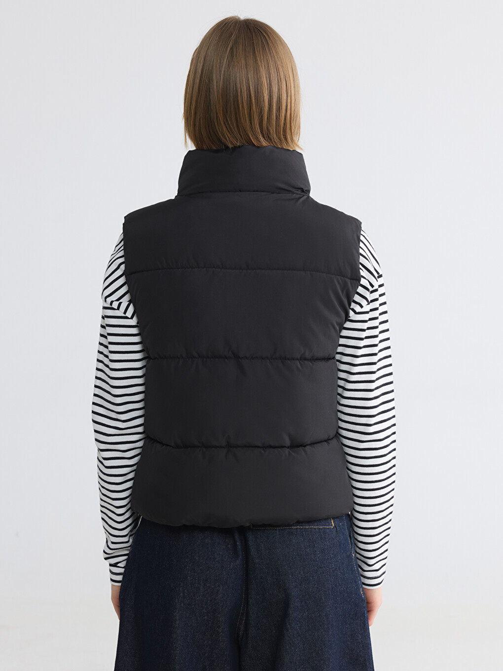 Женщины Черный Дутый Жилет-3
