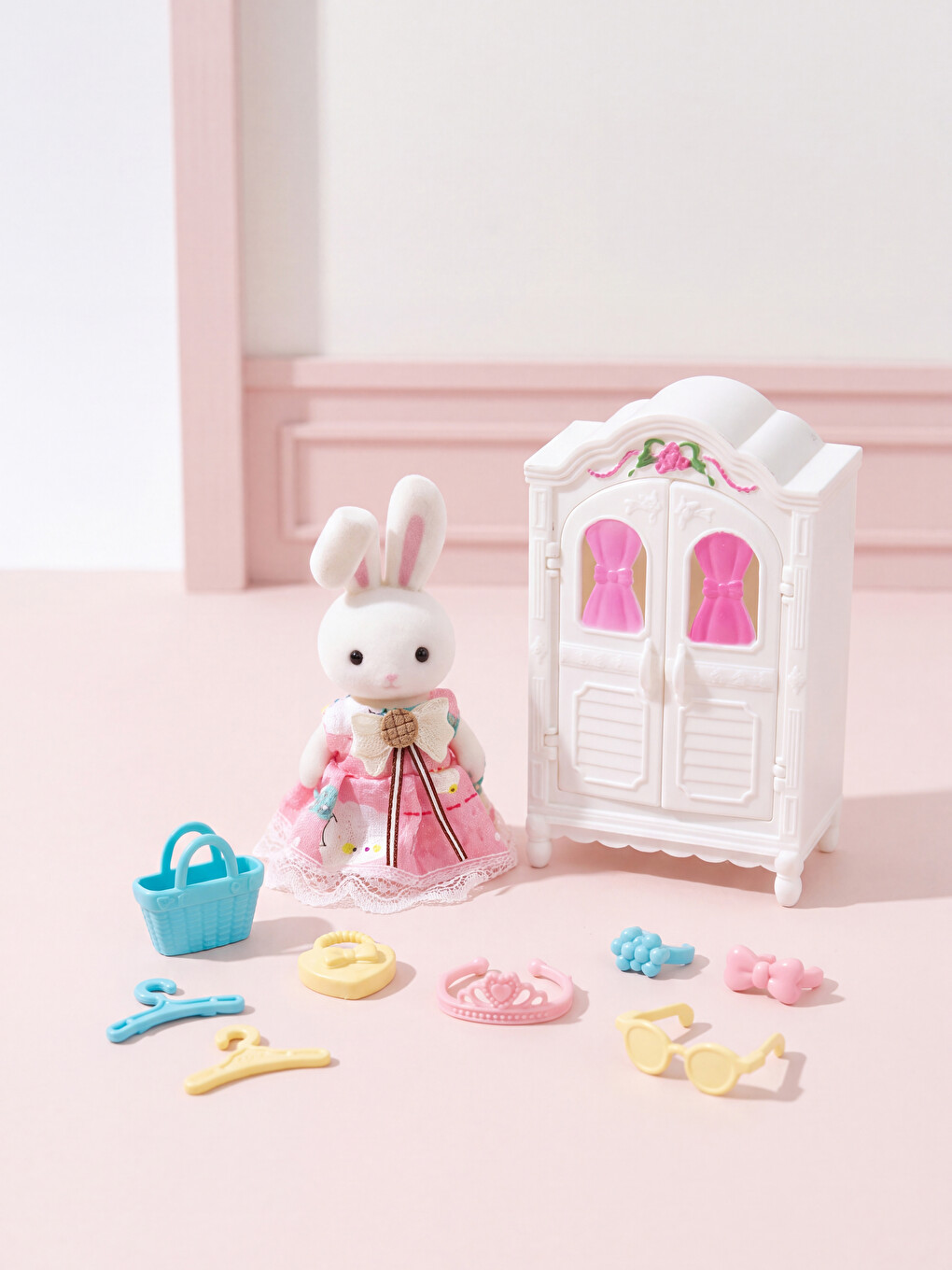 Mr. Dreamy Mini Rabbit Bedroom-1