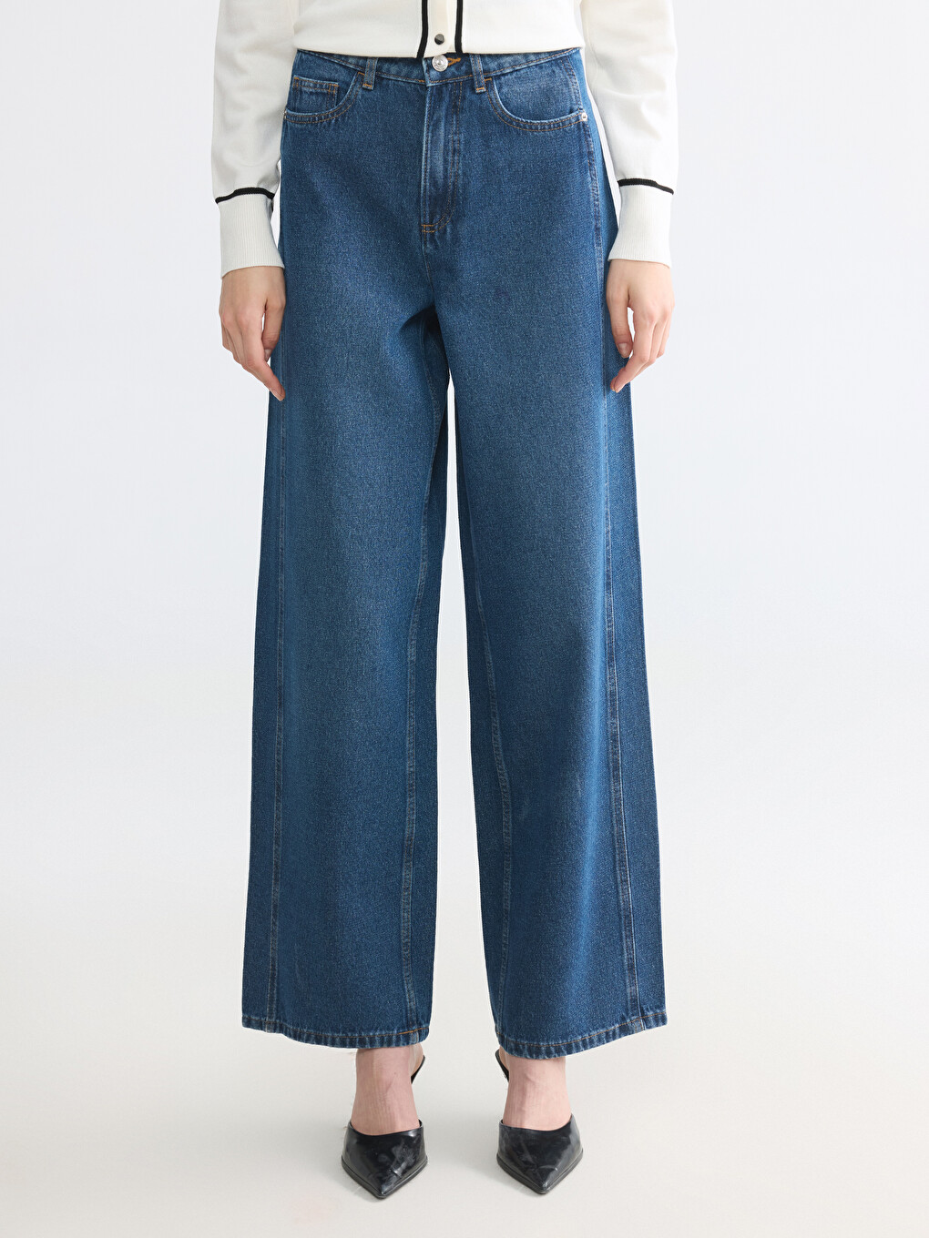 Woman Indigo Jeans-1