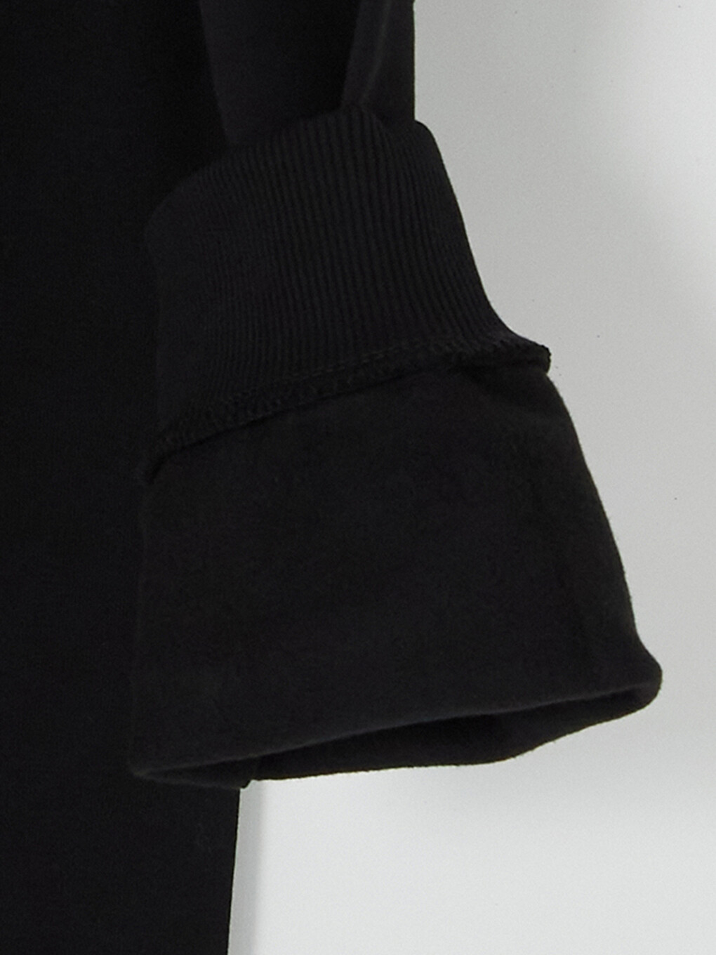 Mashkull E Zeze Sweatshirt-1