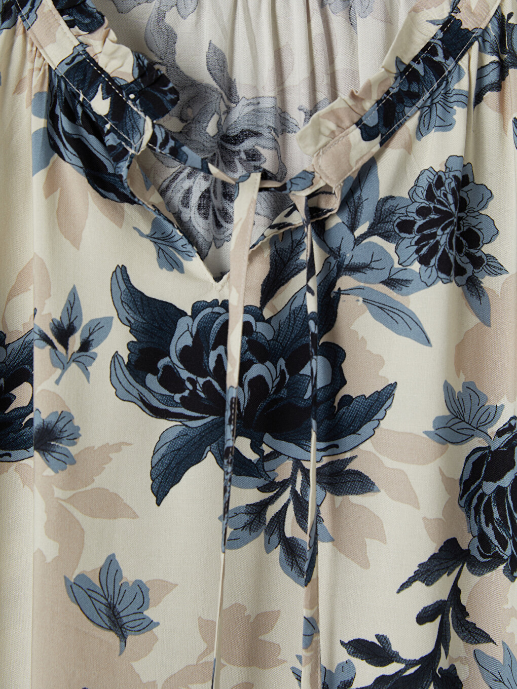 Tie Neck Floral Blouse-6