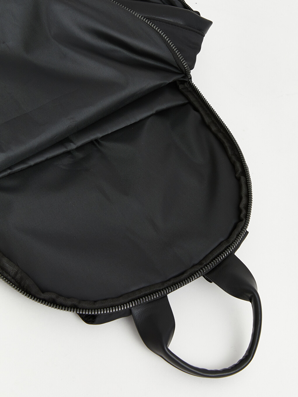 Adjustable Strapped Men's Backpack-4