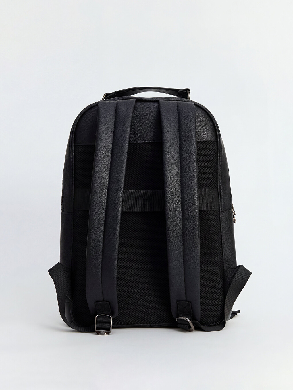 Adjustable Strapped Men's Backpack-2