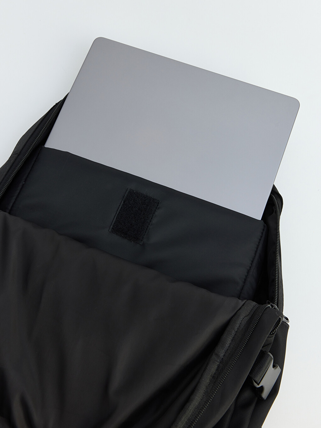 Mann Schwarz Rucksack-4
