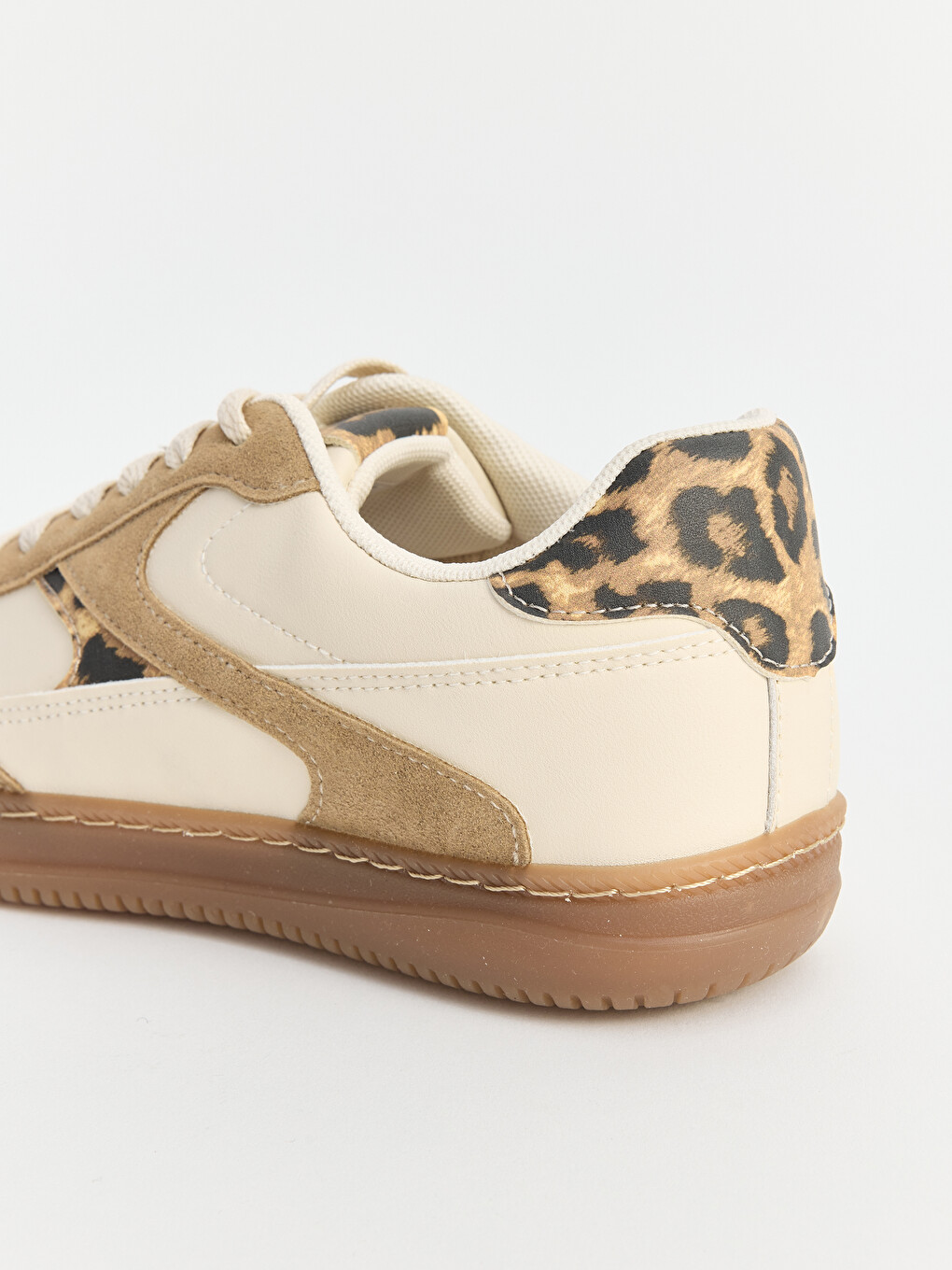 Leopard Print Detailed Women's Sneaker-1