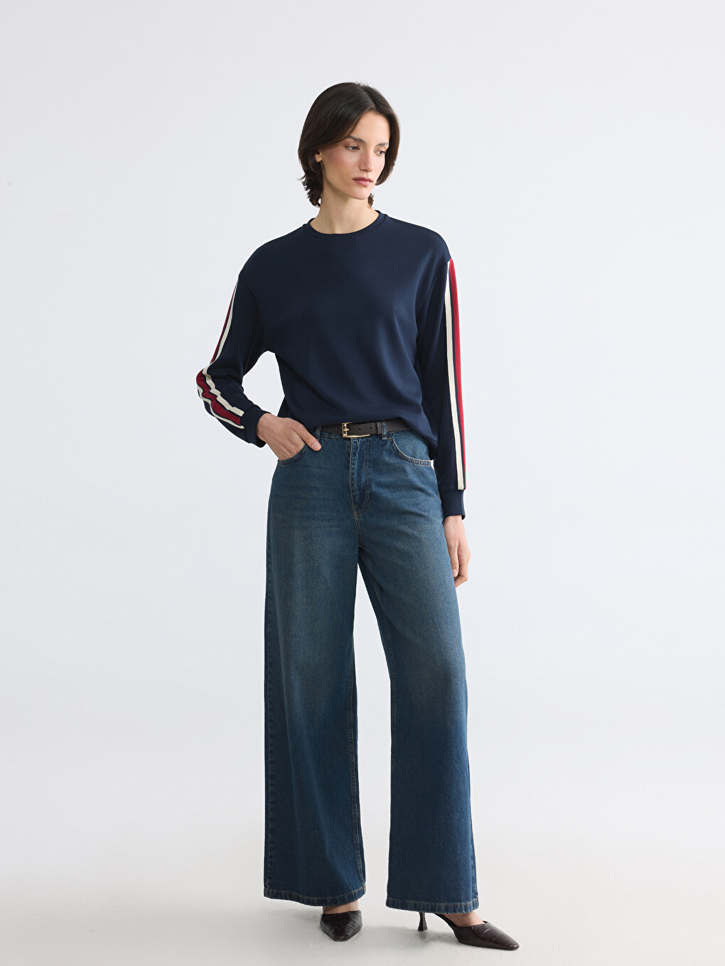 Şerit Detaylı Soft Touch Kadın Sweatshirt-1