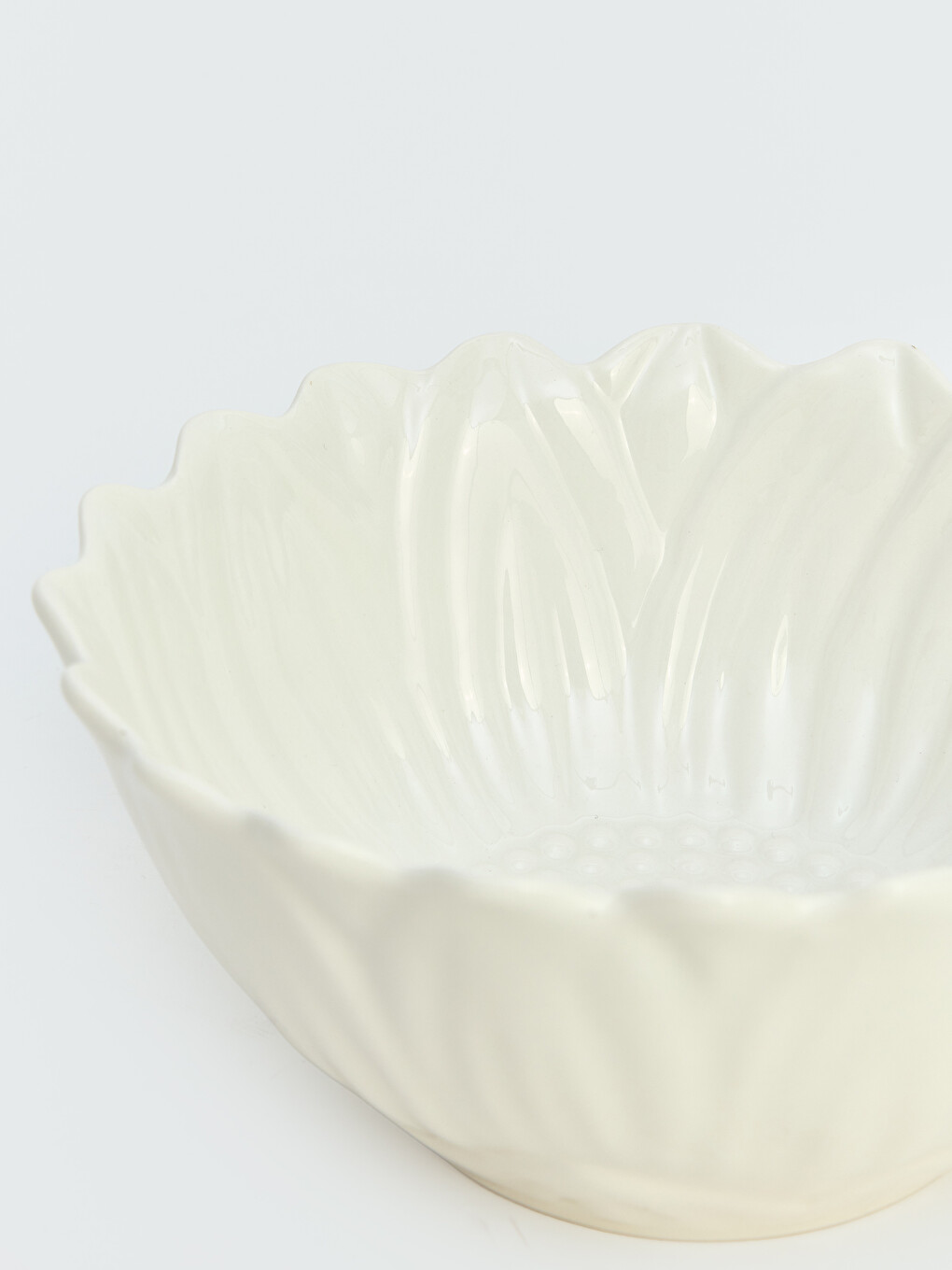 Leaf Patterned Ceramic Bowl-3