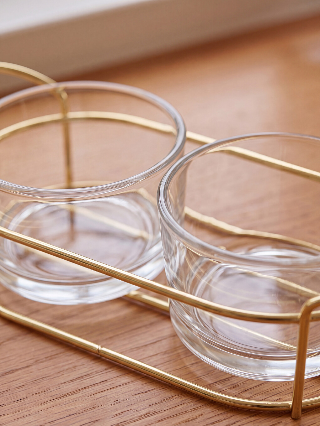 Handled Metal Stand 2 Pack Glass Bowl Set-1