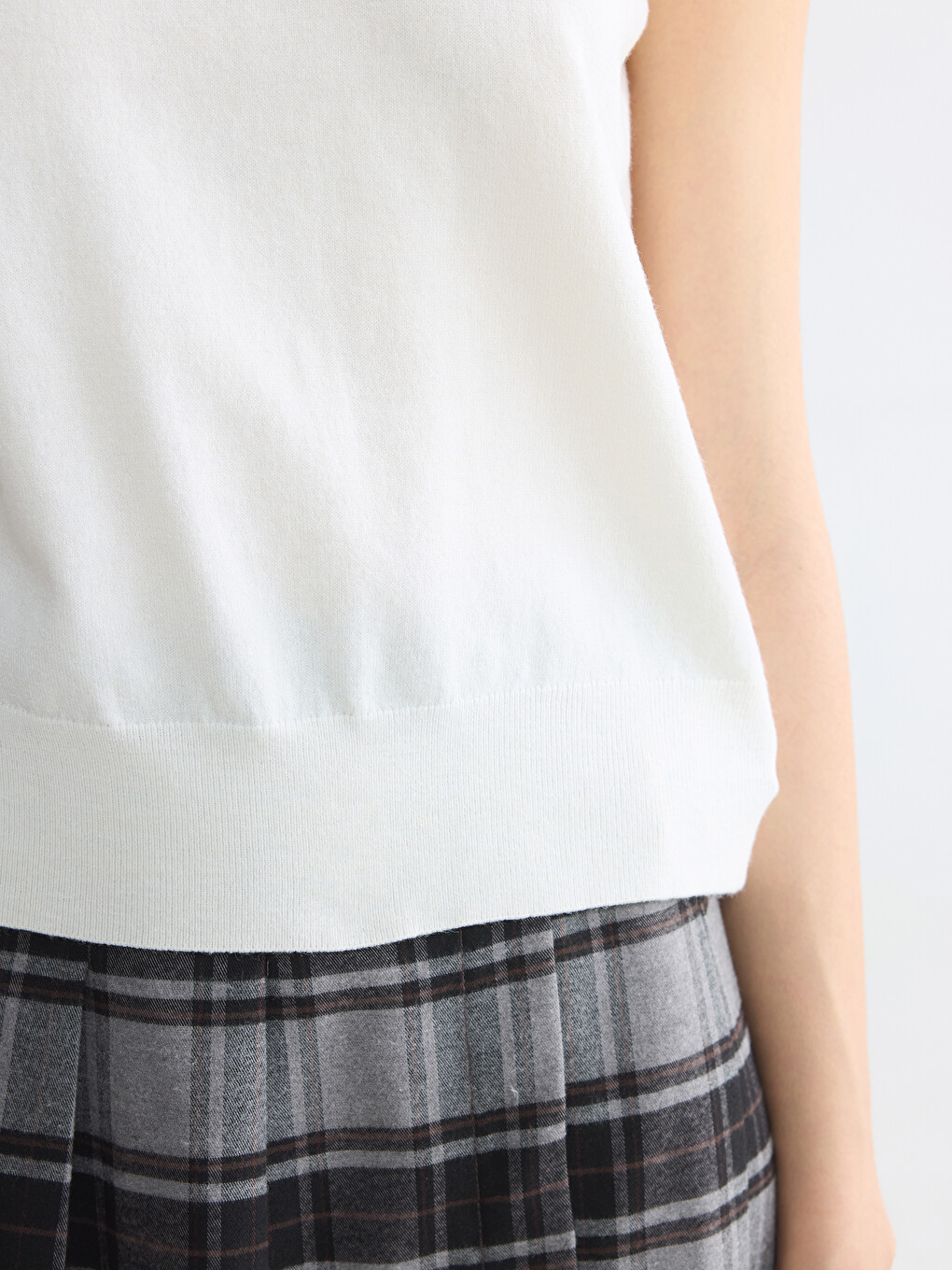Mock Neck Women's Knitwear Tank Top-2