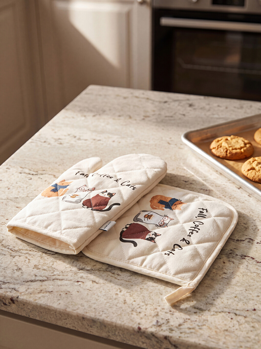 Printed Oven Mitten And Pot Holder-2