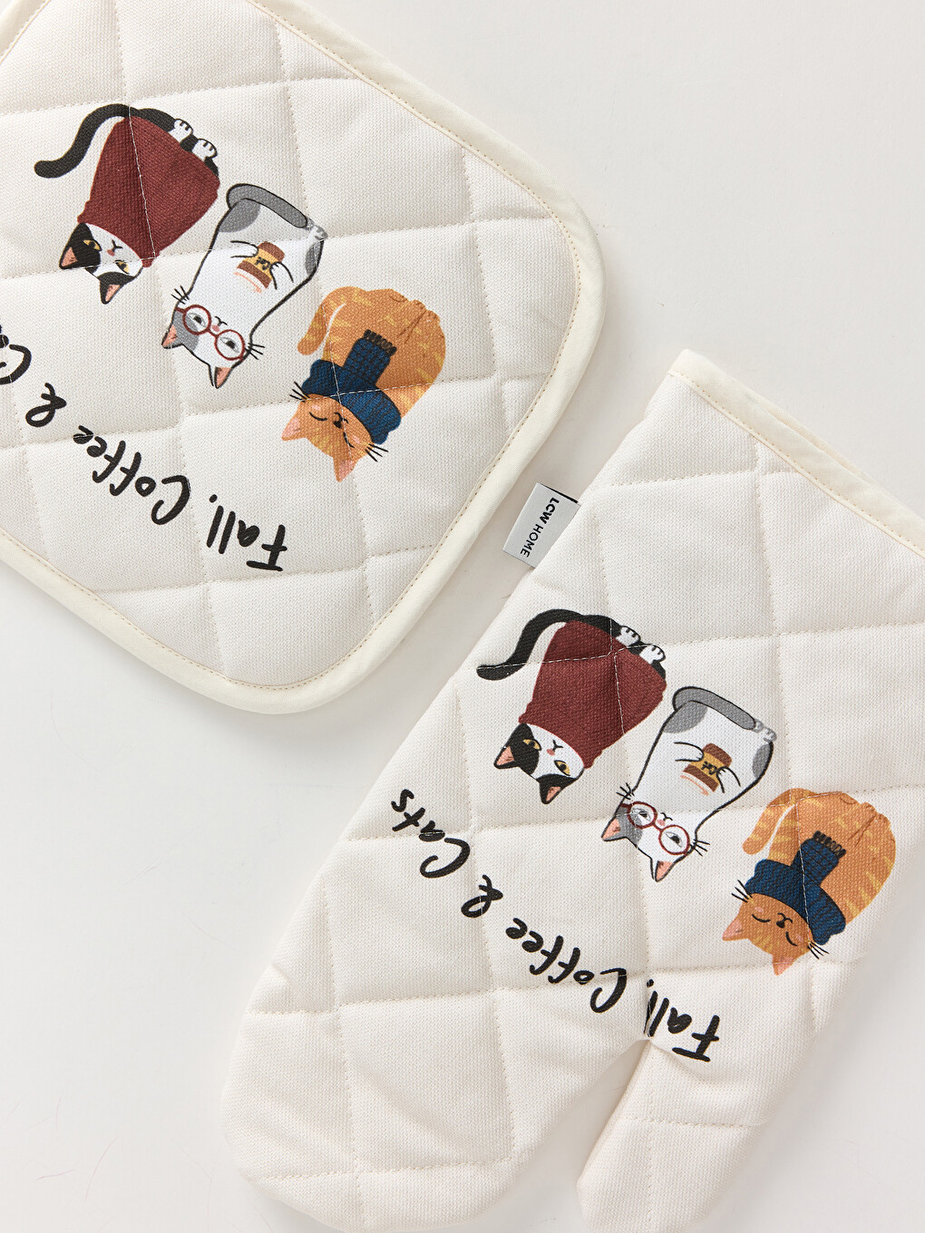 Printed Oven Mitten And Pot Holder-5