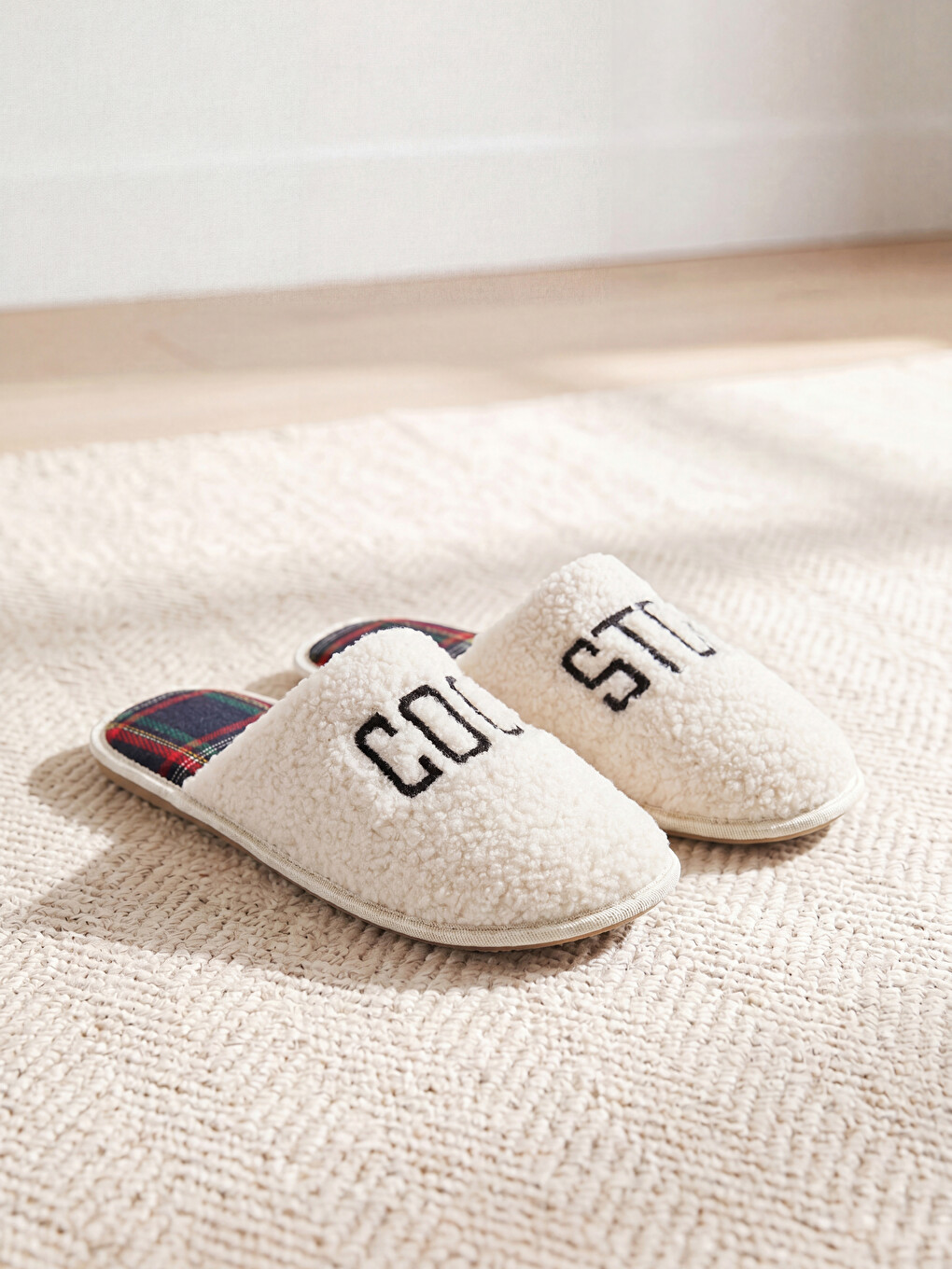 Embroidered Men's Home Slipper